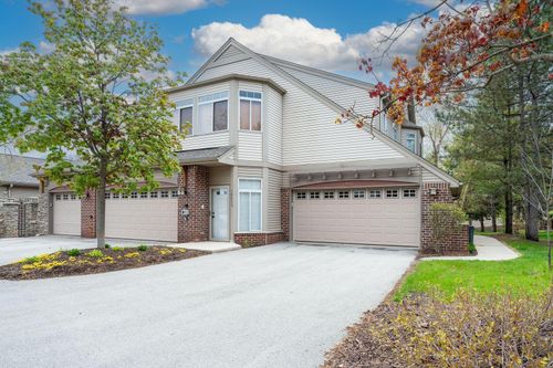 18241 W Wisconsin Ave, Brookfield, WI, 53045-5607 | Card Image
