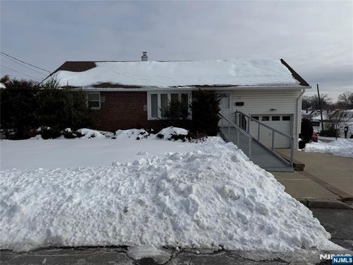 35 18th Avenue, Elmwood Park, NJ, 07407 | Card Image