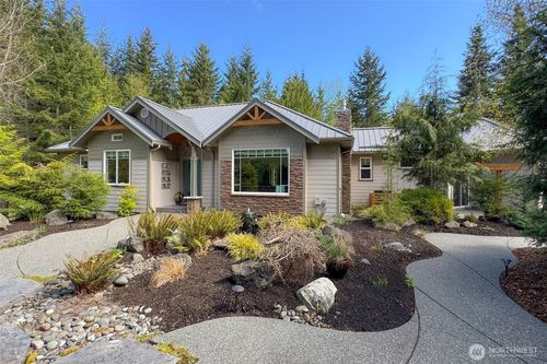 123 Headwaters Ln, Port Angeles, WA, 98362-7165 | Card Image
