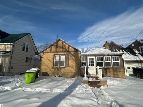 110 W State St, Clare, MI, 48617-1239 | Card Image