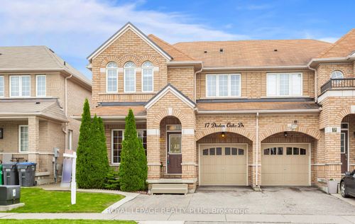 17 Daden Oaks Dr, Brampton, ON, L6P3R7 | Card Image