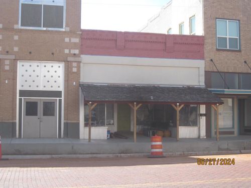 203 N Main St, Childress, TX, 79201-4535 | Card Image
