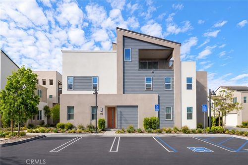 107 Sawbuck, Irvine, CA, 92618-1495 | Card Image