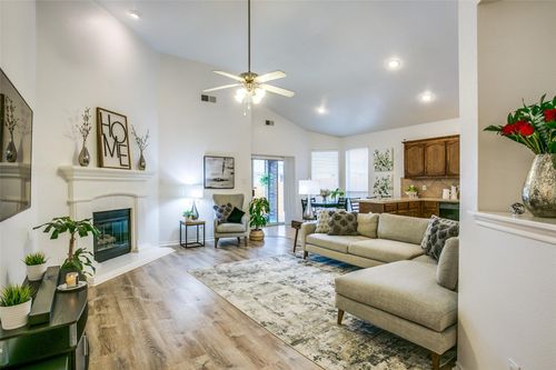 12852 Old Macgregor Ln, Fort Worth, TX, 76244-4358 | Card Image