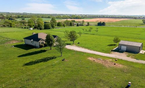 4860 W 351st St, Louisburg, KS, 66053-5123 | Card Image