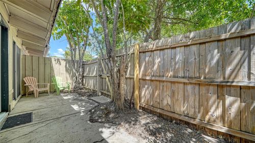 5-500 N Jefferson Ave, SARASOTA, FL, 34237-5111 | Card Image