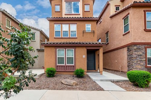 7751 W Pipestone Pl, Phoenix, AZ, 85035-5096 | Card Image