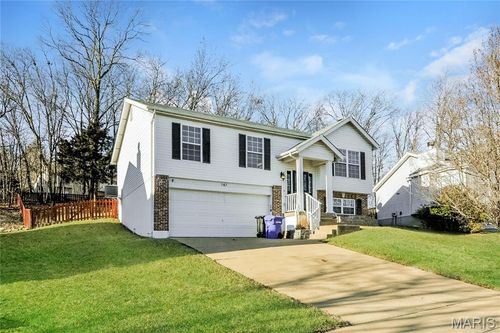147 Hunters Lake Ct, Eureka, MO, 63025-1010 | Card Image