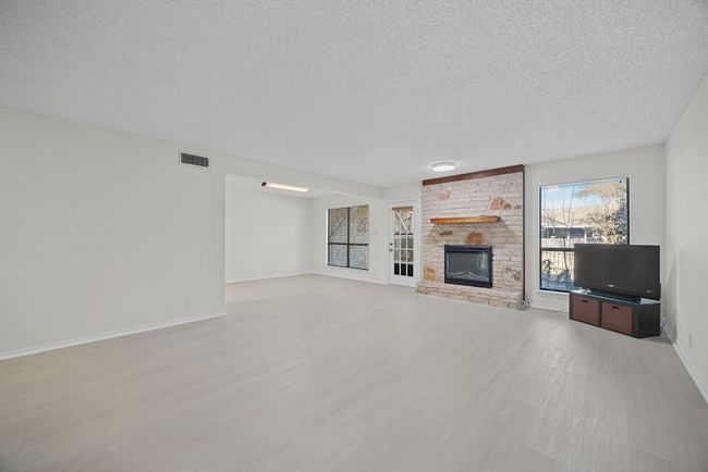 APT-211 - 11512 Tin Cup Dr, Condo with 2 bedrooms, 3 bathrooms and 2 parking in Austin TX | Image 4