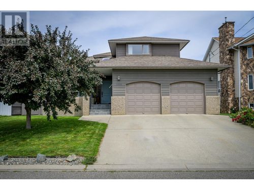 1530 Hartford Ave, Kamloops, BC, V2B8J1 | Card Image