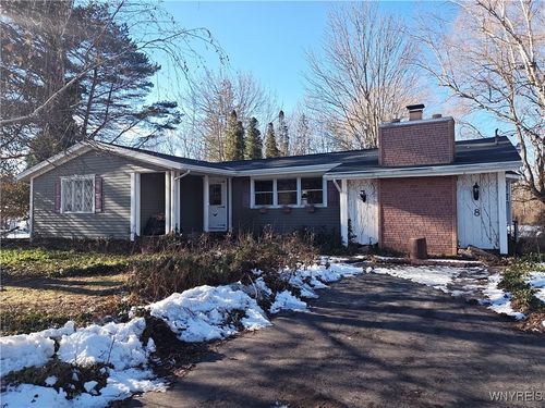 8 Lawrence Ave, Corfu, NY, 14036-9664 | Card Image