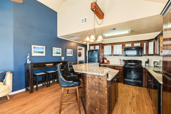 307 Murex St, House other with 3 bedrooms, 2 bathrooms and null parking in Surfside Beach TX | Image 16