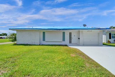 8508 Nw 59th Pl, House other with 2 bedrooms, 2 bathrooms and null parking in Tamarac FL | Image 1