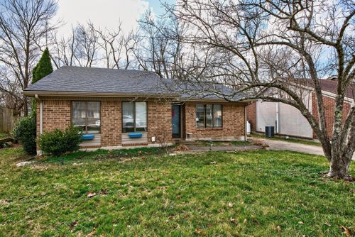 3465 Featheridge Dr, Lexington, KY, 40515-5817 | Card Image