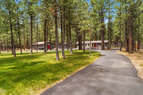 14870 Springwood Rd, La Pine, OR, 97739-9546 | Card Image