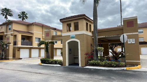 apt-211-771 N Pine Island Rd, Plantation, FL, 33324-1350 | Card Image
