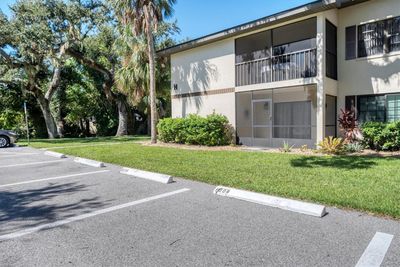 H204 - 19505 Quesada Avenue, Condo with 3 bedrooms, 2 bathrooms and null parking in Port Charlotte FL | Image 2