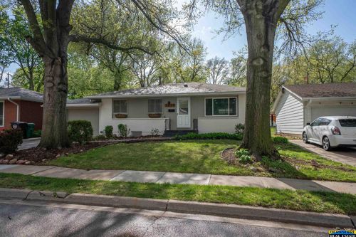 2439 S 37th St, Lincoln, NE, 68506-6634 | Card Image