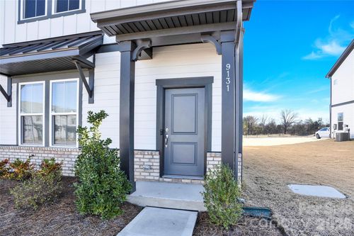 32-9131 Harwen Ln, Charlotte, NC, 28215-2645 | Card Image