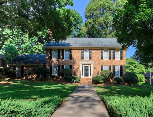 1012 Glousman Rd, Winston-Salem, NC, 27104-1274 | Card Image