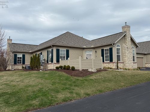 d-2690 Canterbury Cir, Port Clinton, OH, 43452 | Card Image