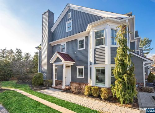 26 Barrister Ct, Fair Lawn, NJ, 07410-5359 | Card Image