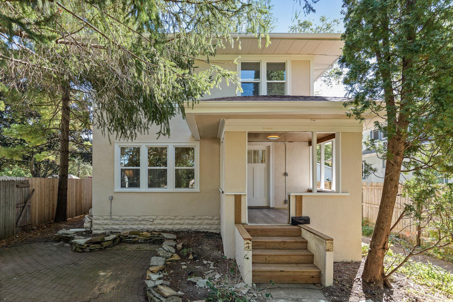 Ross Ave, Saint Paul, MN 55106