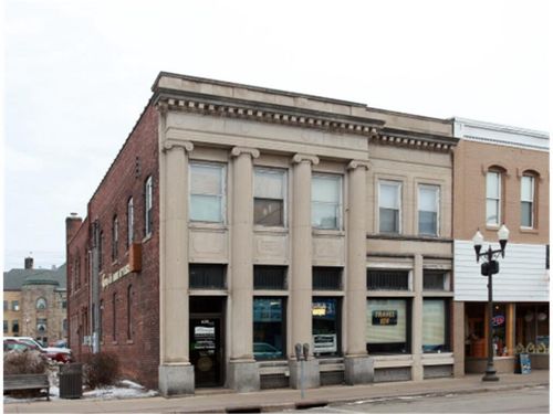 630 Broadway St S, MENOMONIE, WI, 54751-2463 | Card Image