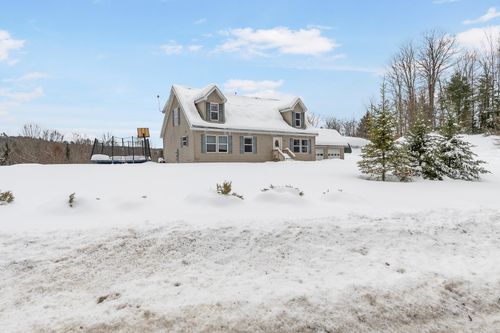 752 Houghton Bridge Rd, St. Johnsbury, VT, 05819-9391 | Card Image