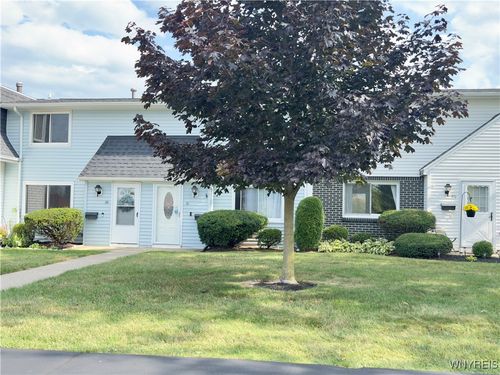 22 Parkview Ct, Lancaster, NY, 14086-3032 | Card Image