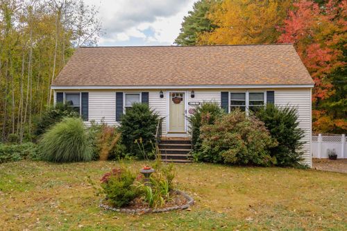 171 Hunt Road, Hampstead, NH, 03826 | Card Image