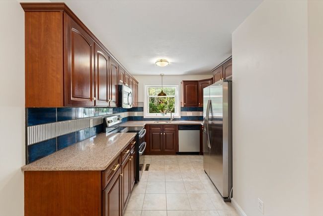 5 - 5 Fairway View Ln, Condo with 2 bedrooms, 3 bathrooms and 1 parking in Norton MA | Image 15