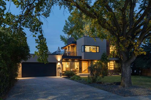 4 Spruce Bank Crescent Sw, Calgary, AB, T3C3B4 | Card Image