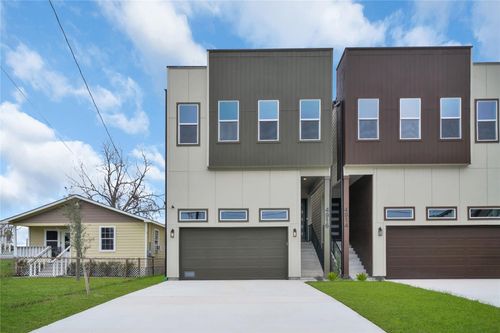 4916 Lavender St, Houston, TX, 77026-2832 | Card Image