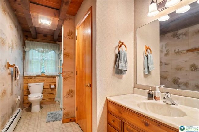 324 Hatchery Rd, House other with 2 bedrooms, 2 bathrooms and null parking in Jim Thorpe PA | Image 8