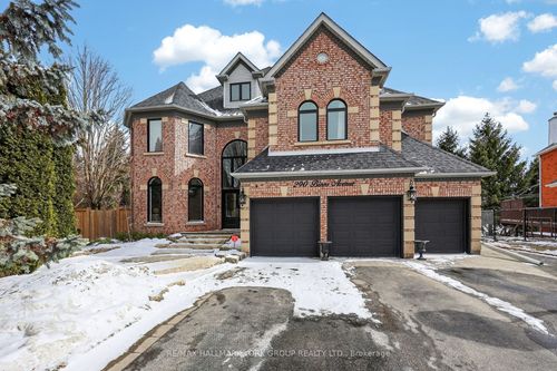 290 Binns Avenue, Newmarket, ON, L3X1T6 | Card Image