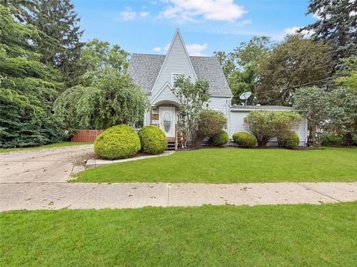 2418 Prospect Ave, Erie, PA, 16510-1438 | Card Image