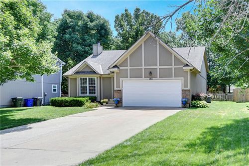 1411 E 155th St, Olathe, KS, 66062-6706 | Card Image