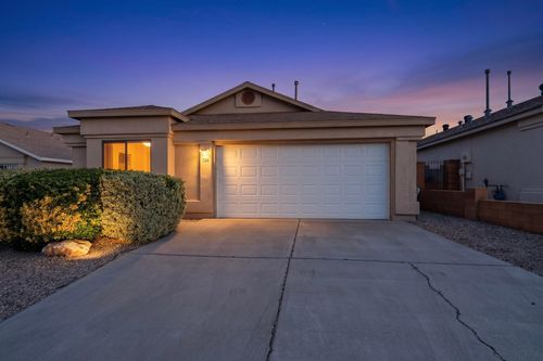 724 Shire Street Sw, Albuquerque, NM, 87121 | Card Image