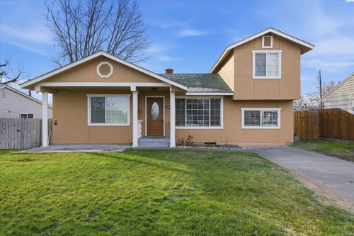 2009 W 3rd Ave, Kennewick, WA, 99336-3241 | Card Image
