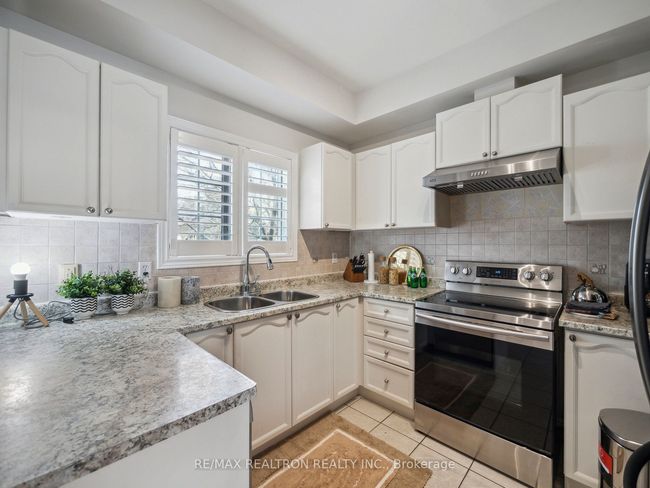 118 - 190 Harding Blvd W, Condo with 3 bedrooms, 4 bathrooms and 1 parking in Richmond Hill ON | Image 16