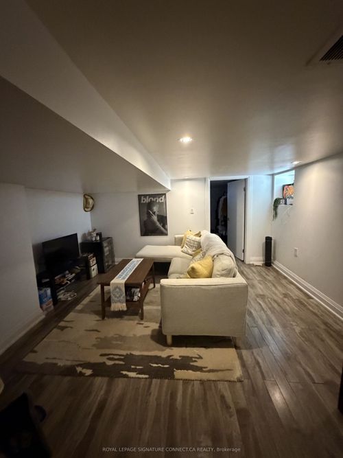 lower-3 Rolyat St, Toronto, ON, M6J1S5 | Card Image