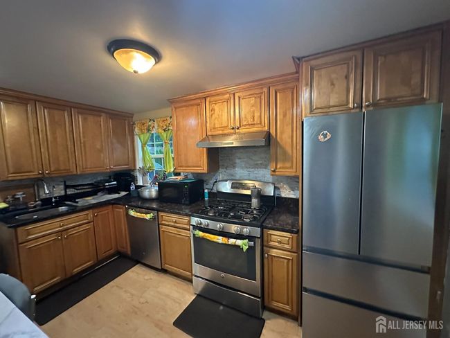 4 Fitzsimmons Ave, House other with 4 bedrooms, 2 bathrooms and null parking in Middlesex NJ | Image 7