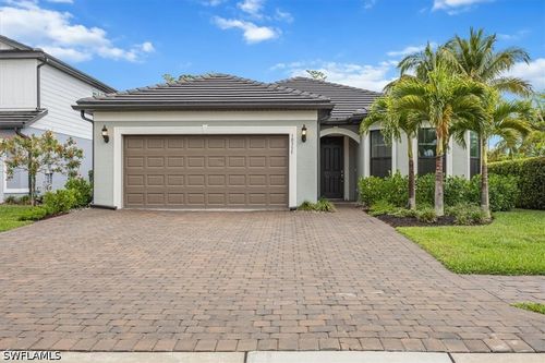 10335 Ventana Ln, NAPLES, FL, 34120-2962 | Card Image