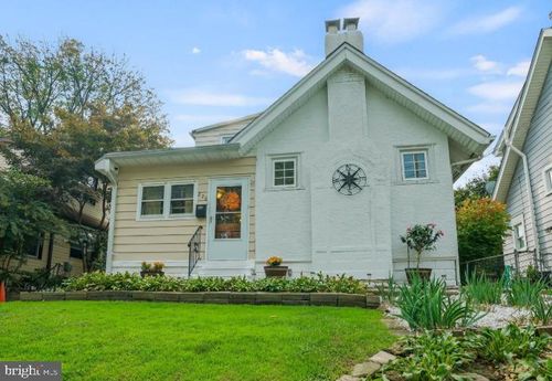 220 Birchwood Rd, ALDAN, PA, 19018-3104 | Card Image