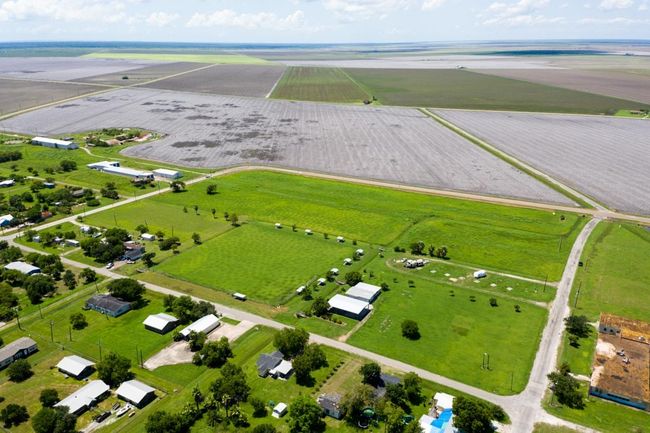 704 Hwy 239, Home with 0 bedrooms, 0 bathrooms and null parking in Austwell TX | Image 33
