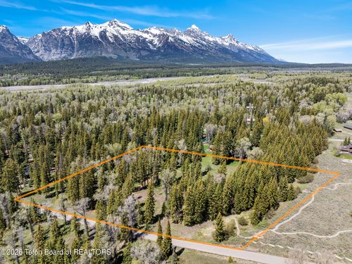 455 E Buck Mountain Rd, Jackson, WY, 83001-9061 | Card Image