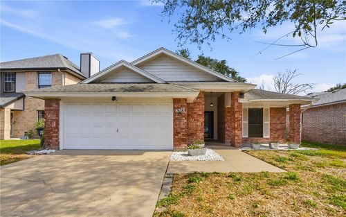 7618 Northfield Dr, Corpus Christi, TX, 78413-5611 | Card Image