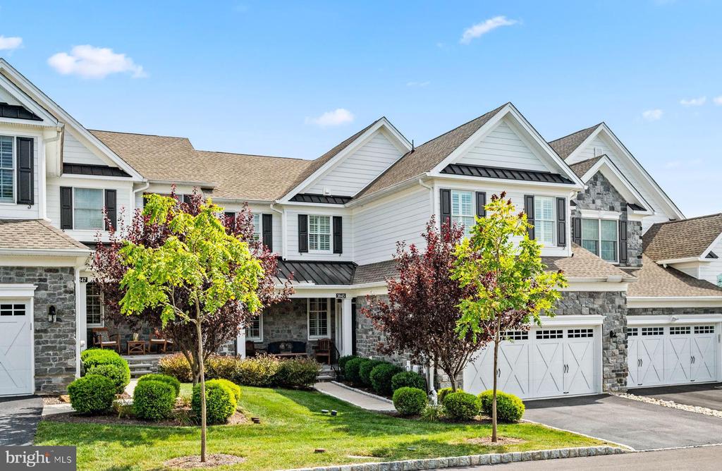 Meadow View Farm Rd, Newtown Square, PA 19073