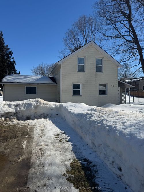 43 Clinton St S, Teeswater, ON, N0G2S0 | Card Image